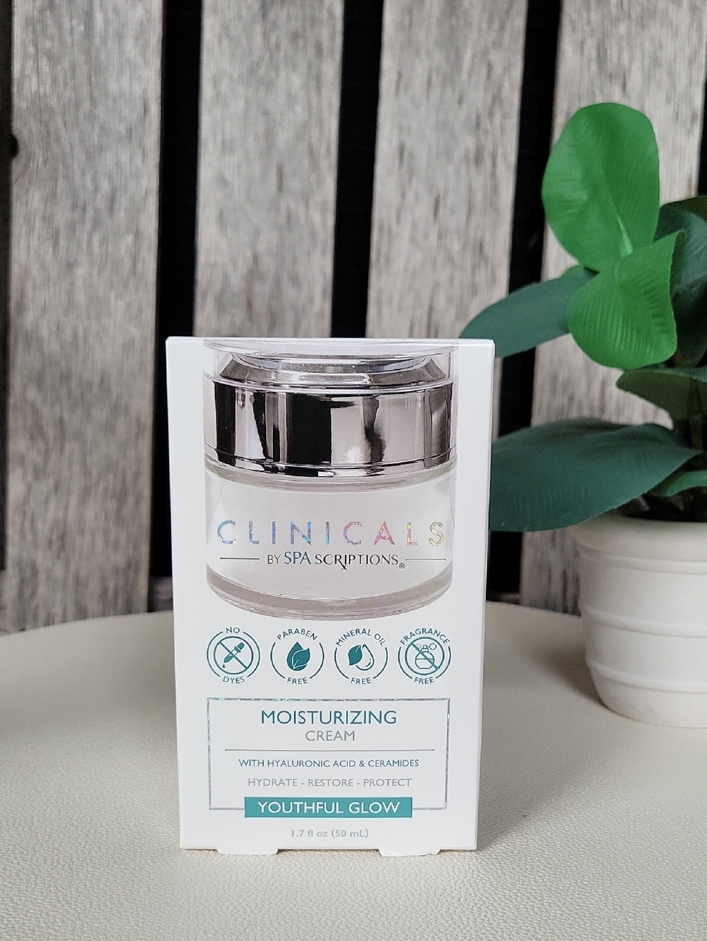 Youthful Glow Moisturizing Cream - Clinicals Spa Scriptions